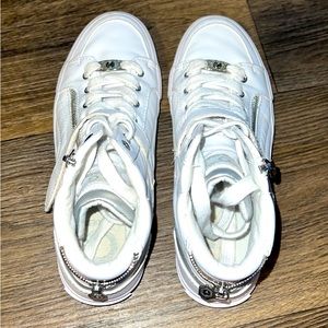 Guess White High-Top Sneakers